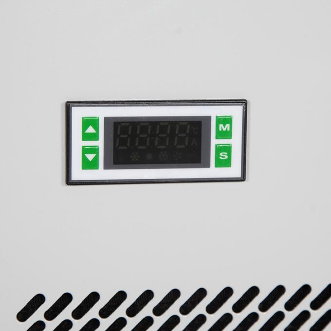13500BTU 48V DCは屋外の電気通信電池のキャビネットのためのエアコン4000Wに動力を与えました